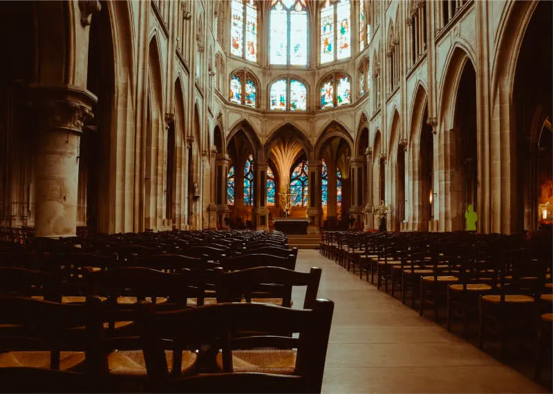 a picture of inside an empty church